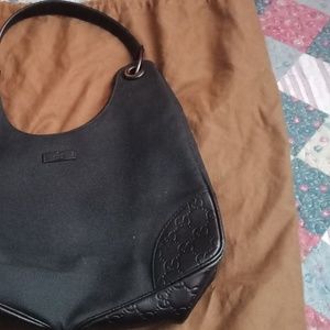 gucci vintage shoulder bag,authentic